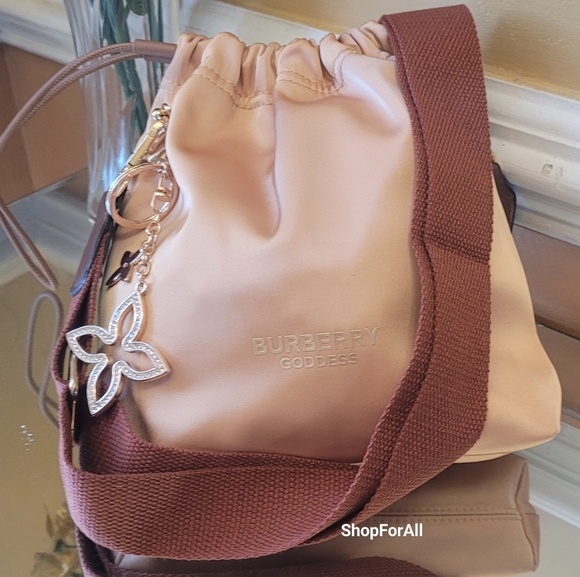 Burberry draw string pouch - Picture 11 of 13